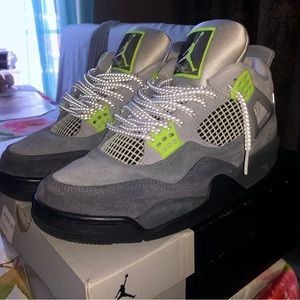Air Jordan 4 Retro SE 'Neon 95'